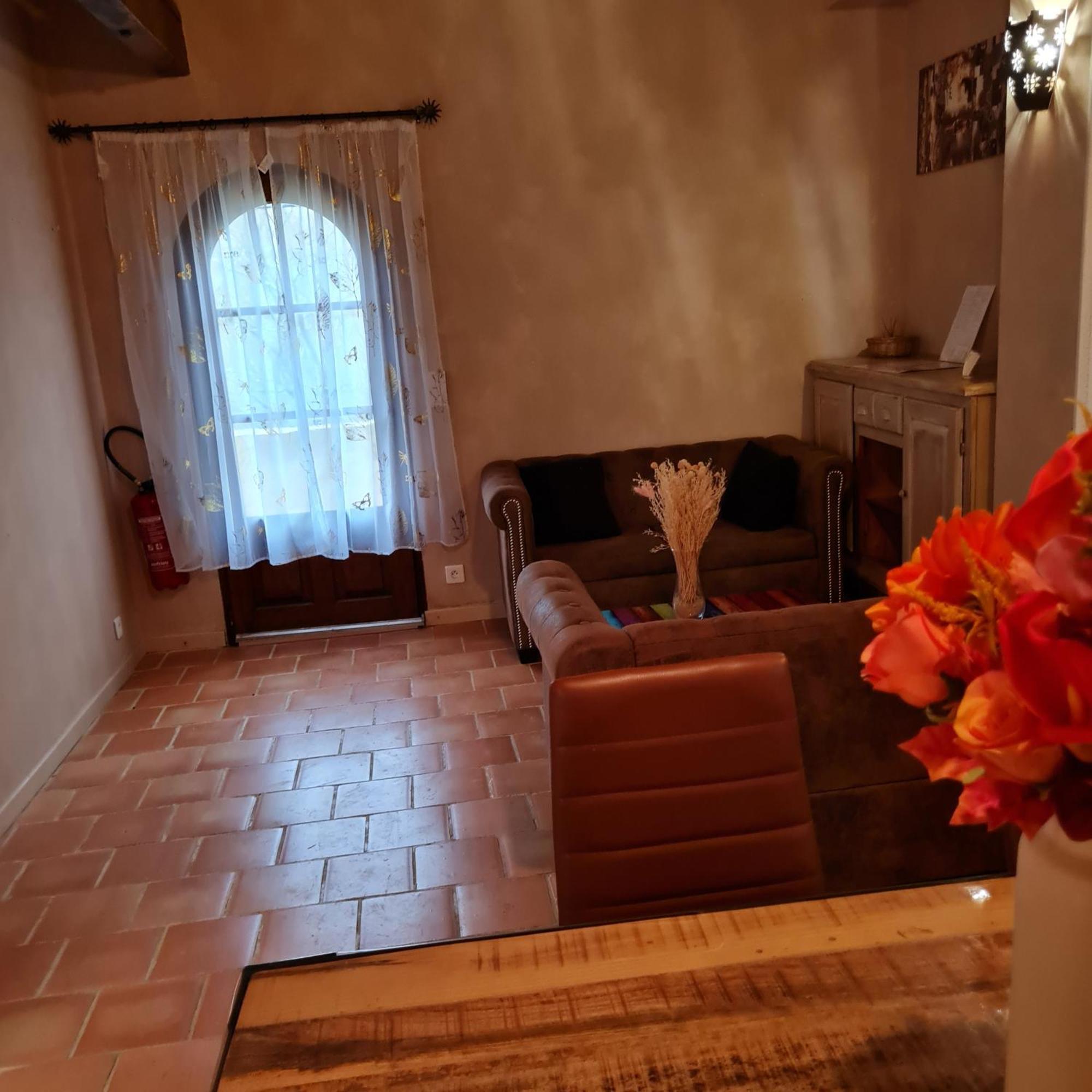 Domaine Du Cardou Hotell Puy-lʼÉvêque Exteriör bild